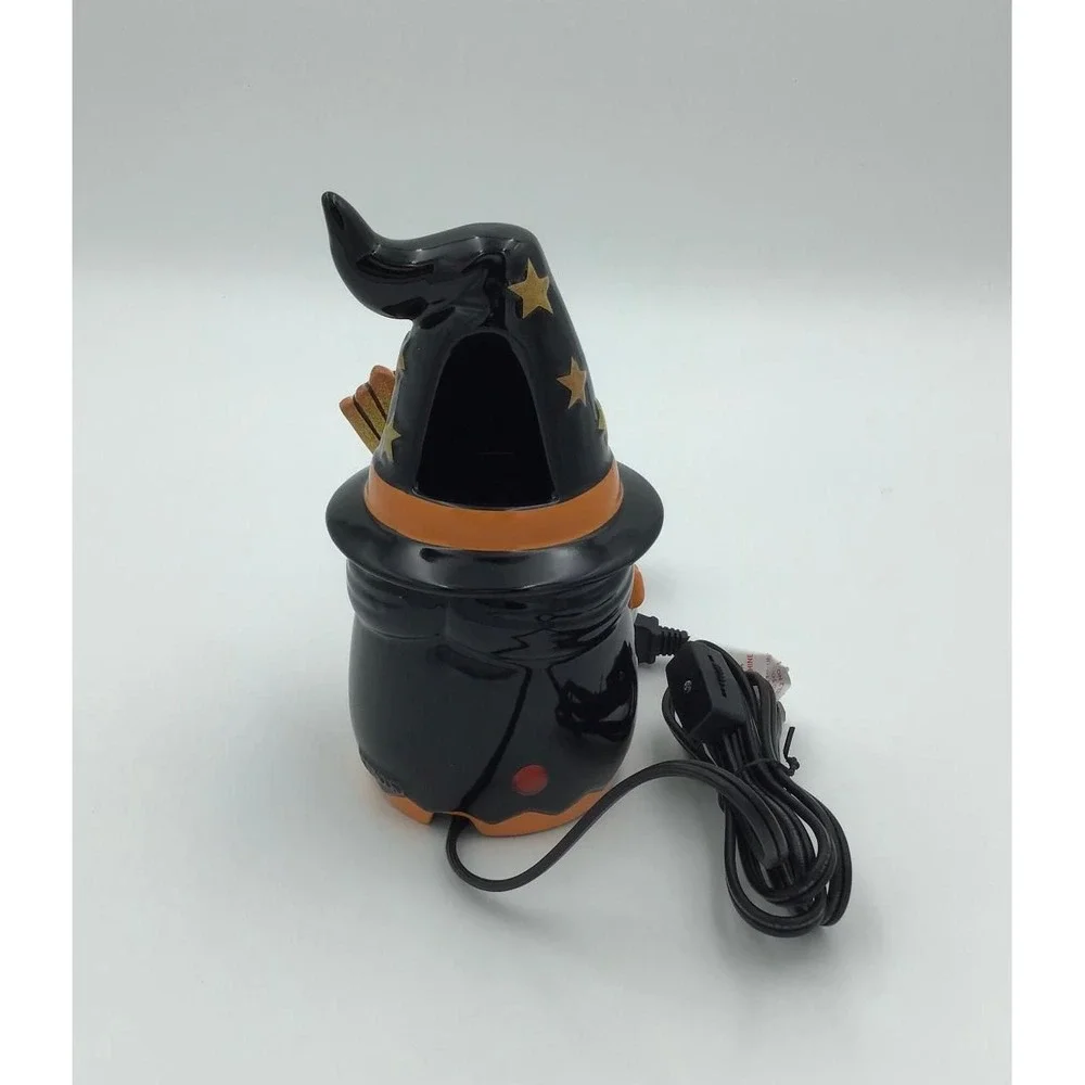 Scentsy Wicked Cute Halloween‎ Witch Gnome Wax Warmer Ceramic Shelf Sitter NEW